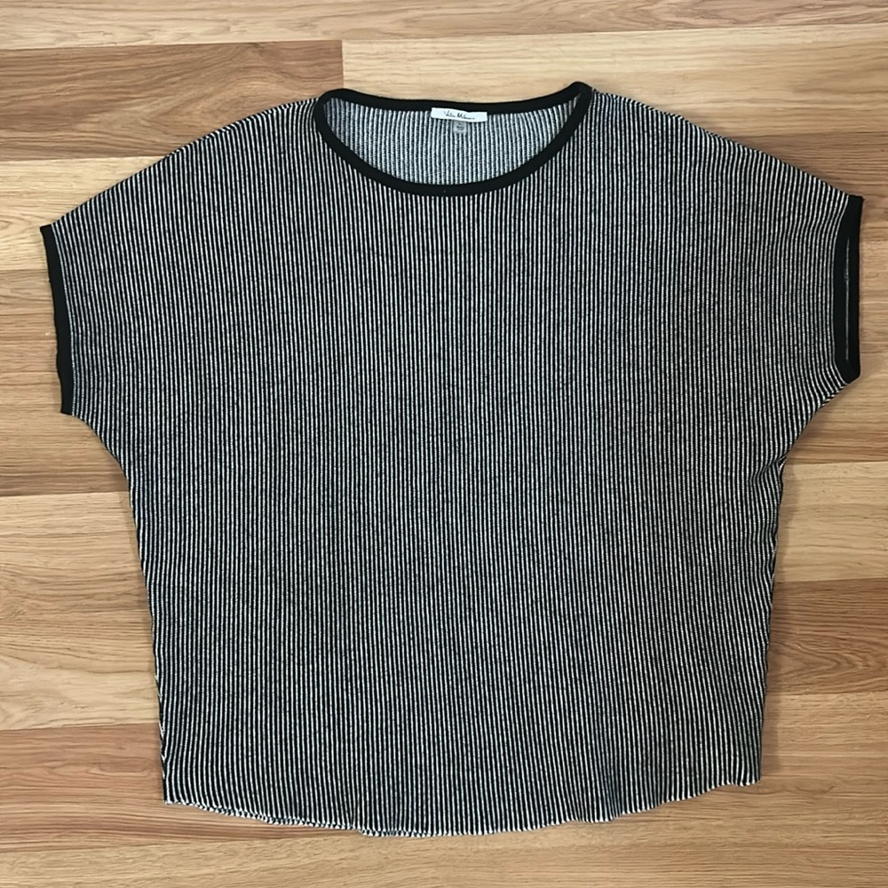 Black & White Stripe Short Sleeve Dolman Sweater - Size Large